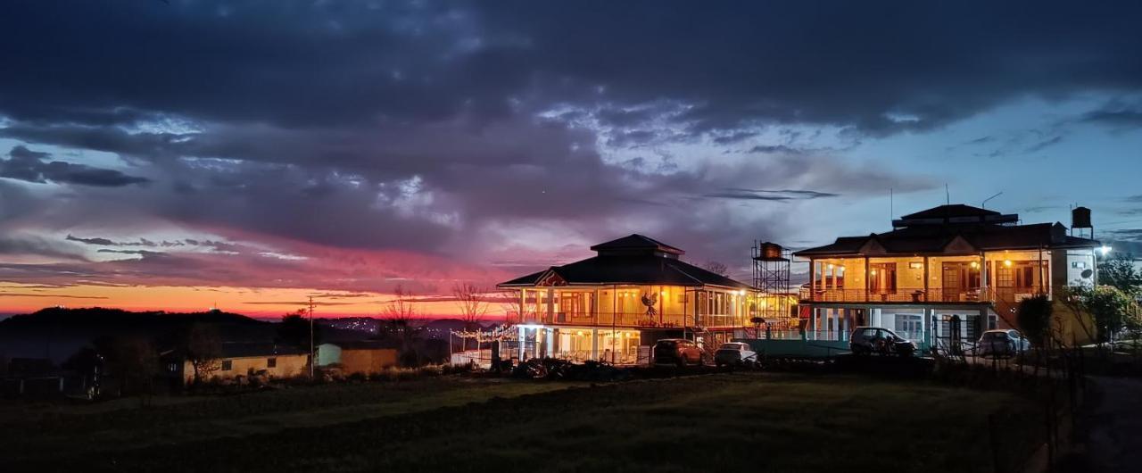 Bir Nest Hostel Exteriör bild